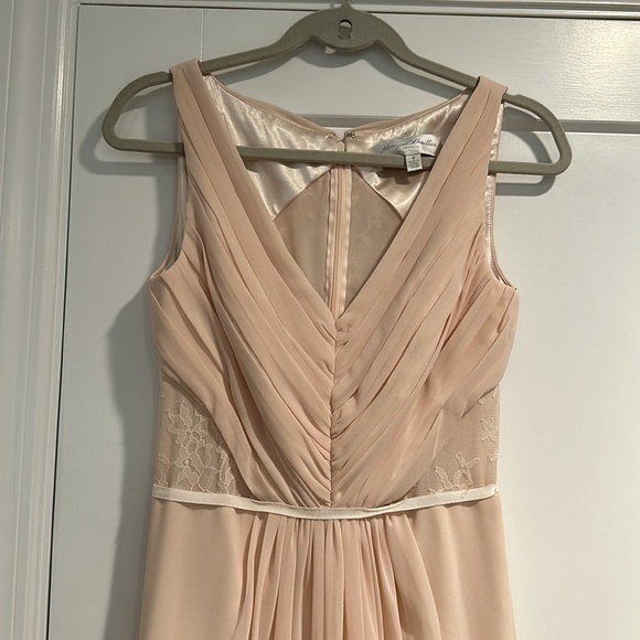 Monique Lhuillier blush gown - Picture 3 of 7